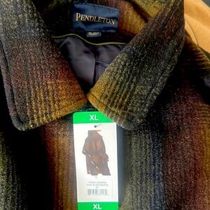 Pendleton Women's Wool Blend Coat (Exploded Rainbow, XL), Green never worn